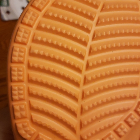 Unisex Crocs - Picture 8 of 9